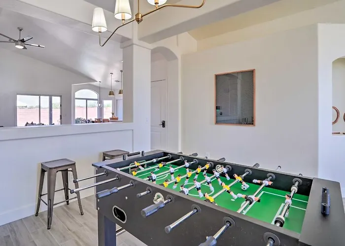 Ferienhaus Heated Pool + Foosball: Modern Sanctuary Phoenix