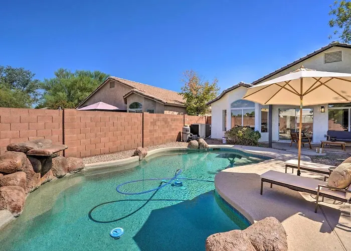 Ferienhaus Heated Pool + Foosball: Modern Sanctuary Phoenix
